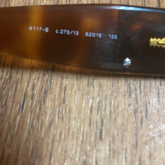 Chanel - Picture 5 of 10